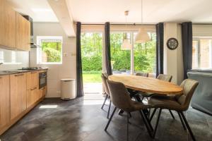 Holiday Home Eekhoornbosch