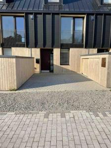 Luxury Waterfront 3 Bedroom3 Bathroom Townhouse