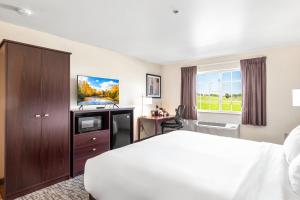 Boarders Inn & Suites by Cobblestone Hotels - Shawano