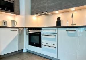 Aquarius at St. George Wharf