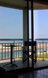 Apartment with Stunning Views of Le Havre de Carteret - 巴讷维尔-卡特里特