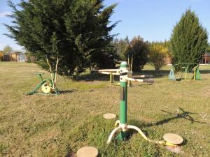 Campings CHALET 4 personnes maxi tout confort location en gite : photos des chambres