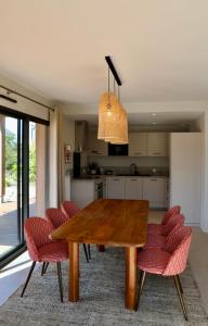 Very pretty house 2 minutes walk from the beach