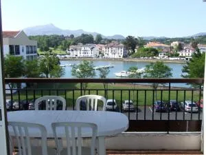 Appartement dans résidence, plage et centre ville à pied - 西布勒