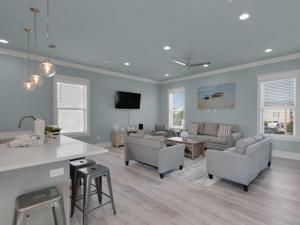 Shore to Please by Newman-Dailey