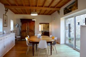Maisons de vacances Traditional Normandy farmhouse only 3 km from the beach : photos des chambres