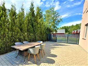 Apartamenty Jeżynowa 20 - Przestronne Apartamenty z Placem Zabaw