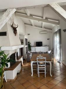 Villas Jolie villa au calme : photos des chambres