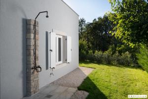 Stunning Villa In Cepljani With Outdoor Swimming Pool, Wifi And 3 Bedrooms 