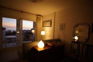 APARTMENT WITH SEA VIEW & pool, garden, dishwasher
