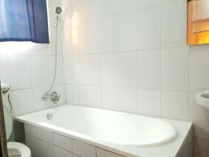 Treasure's Homes and Apartments - Rubuchi