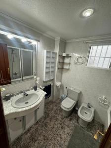 Torrevieja Fantastico apto para familas numerosas Ada Purisima full equipado cerca a la playa del cura