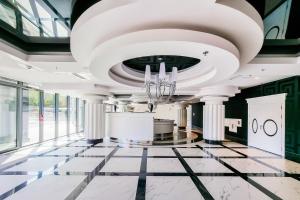 ANS Hanza Tower Apartment No 530 - Swimming pool, sauna, jacuzzi, viewing terrace