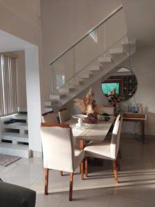 Casa Cabo Frio em Ogiva duplex com piscina e churrasqueira