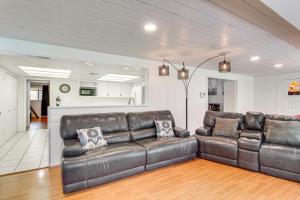 Deck and Pool Table Pinetop-Lakeside Nature Escape