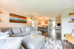 Mtn-View Gem with Hot Tub Access Branson Condo