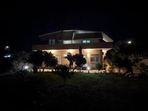 Vila megi-Rent Room