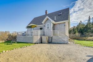 Peaceful Lubec Home with Views Walk to Beach!
