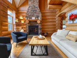 LEcho Boreal - Hot tub & Private Lake Access