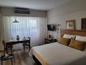 Cálido estudio en Almagro. Zona Hospital Italiano.