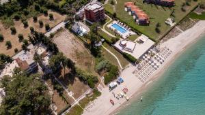 Aura Beachfront Private Pool Villa