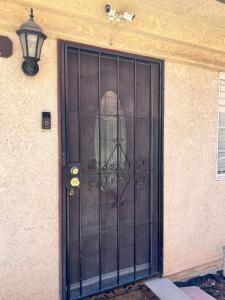 Lovely 1bed,1bath condo with free parking