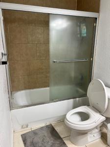 Lovely 1bed,1bath condo with free parking