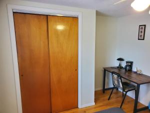 Le1226-Private Room 6 with Free WIFI and Parking