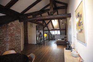 Charming Boutique Loft in Skopje, Main Square