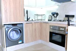 Gueliz Luxury Apt with Pool Self Check In 24 7 Security