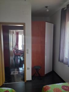 Apartments with parking space Postira, Brac - 2911