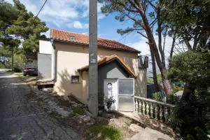 Apartments with a parking space Donji Karin, Novigrad - 22350 - Nadin