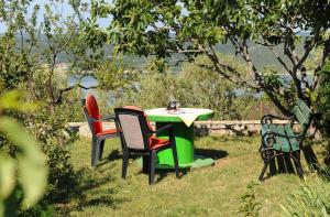 Family friendly apartments with a swimming pool Krusevo, Novigrad - 23039