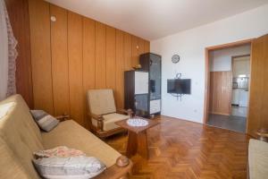 Apartments by the sea Businci, Ciovo - 23112