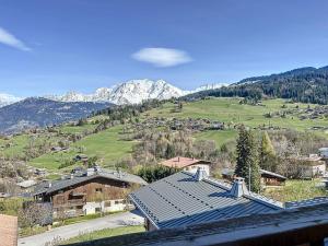 Appartement 4 pièces avec piscine couverte à Combloux - FR-1-560-127