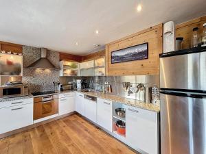 Appartement 4 pièces avec piscine couverte à Combloux - FR-1-560-127