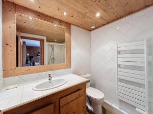 Appartements Appartement 4 pieces avec piscine couverte a Combloux - FR-1-560-127 : photos des chambres