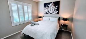 270 On Church - Entire Villa with Spacious Alfresco Area