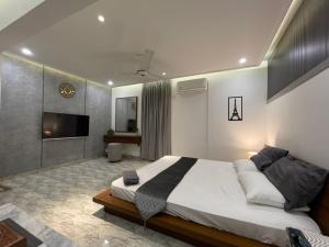 Luxury Living Penthouse Gulshan Iqbal Block#7