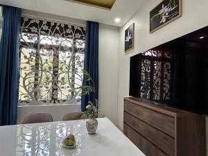 Lake view Villa in Nam Long - Villa bờ hồ khu biệt thự Nam Long