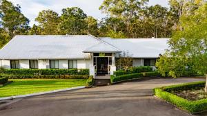 Whitevale Luxury Estate