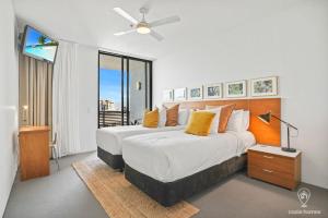 1101 Harbour Lights with Ocean Views