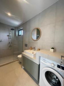 Aphrodite Suite byArtistUnknown