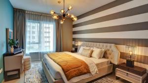 29Boulevard - Modern 2BHK by Radiance Vacation Stays