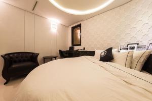 Phòng Tiêu Chuẩn Giường Đôi (Standard Double Room)