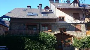 APARTAMENT ESTERRI D'ÀNEU - EDIFICI MONTARDO - Unarre