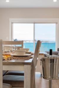 2BDR Lake View 1st Floor Condo steps to Beach 103E