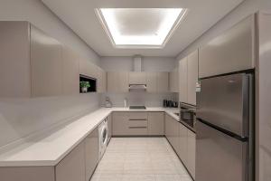 Mabaat-Executive 3BR-Al Malqa - 547