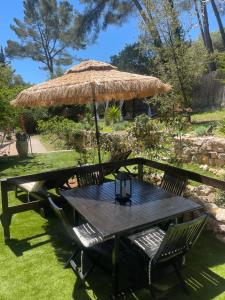 Lodges Magnifique Chalet avec jacuzzi 2P Mougins : photos des chambres