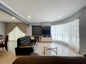 Taman Saikat IPOH Happy Suites by Verve(12 pax)
